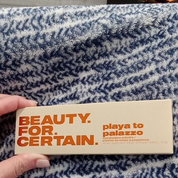Beauty For Certain Playa To Palazzo Eye Shadow Palette NWT - Picture 2 of 3